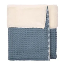 Koeka Oslo Ledikantdeken - Maat 100 x 150 - Wafel/Teddy - Bluestone